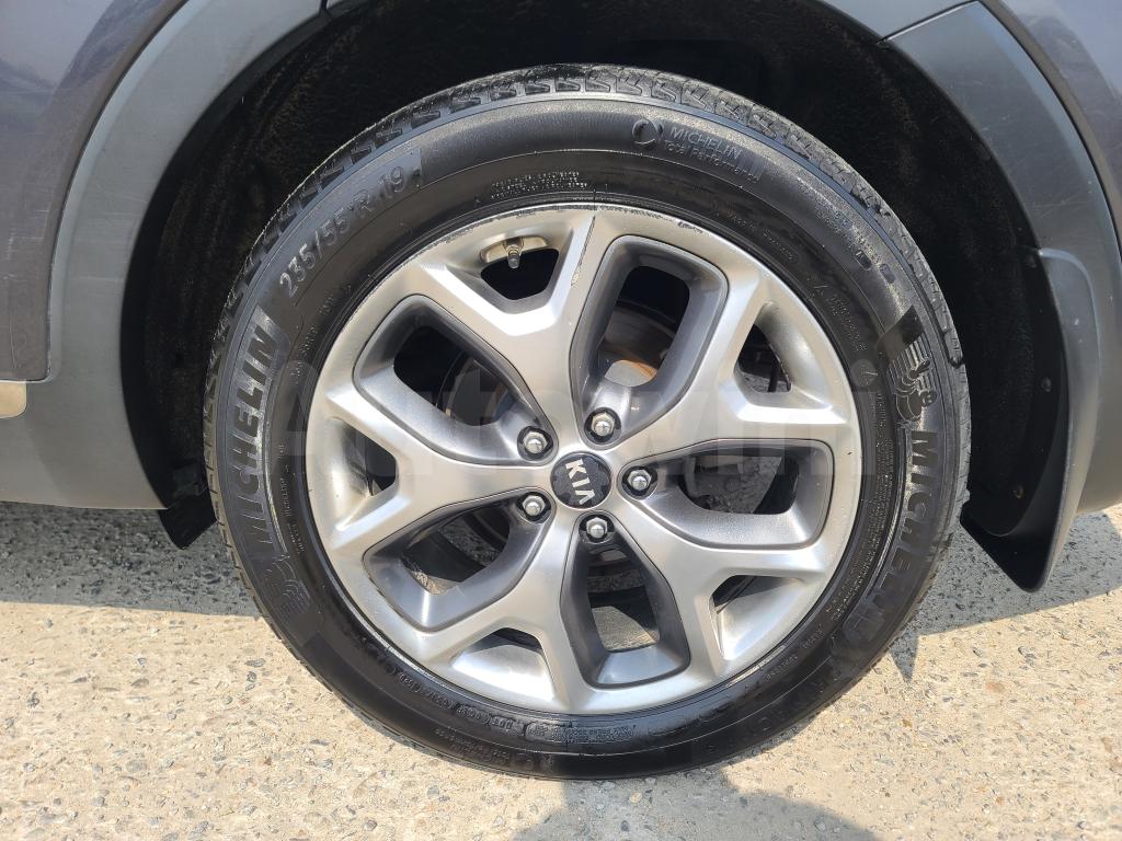 2015 KIA  SORENTO 2.2DIESEL/4WD_PRESTIGE - 18