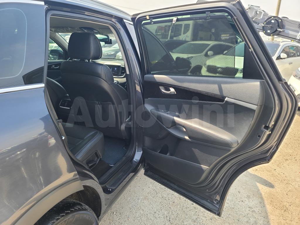 2015 KIA  SORENTO 2.2DIESEL/4WD_PRESTIGE - 23