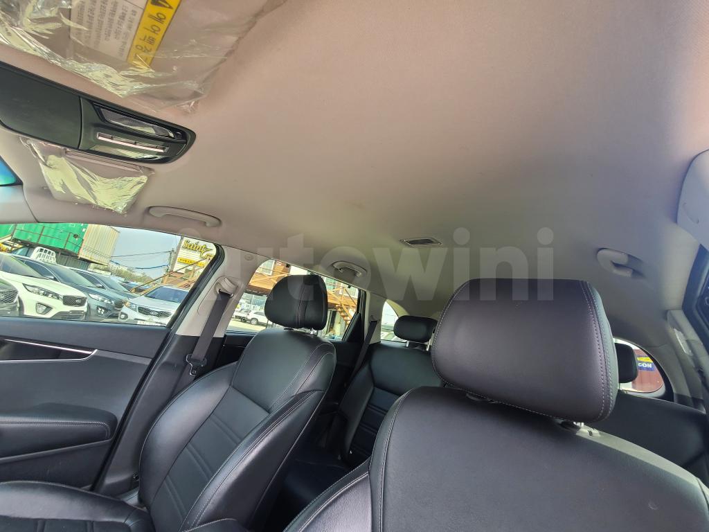 2015 KIA  SORENTO 2.2DIESEL/4WD_PRESTIGE - 29