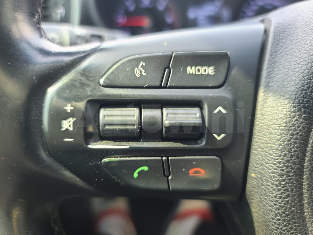 2015 KIA  SORENTO 2.2DIESEL/4WD_PRESTIGE - 32