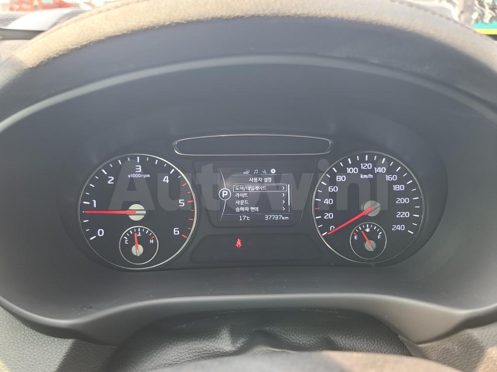 2015 KIA  SORENTO 2.2DIESEL/4WD_PRESTIGE - 58