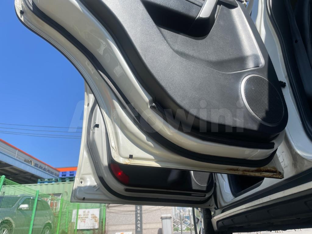 2010 GM DAEWOO (CHEVROLET) WINSTORM LTZ - 11