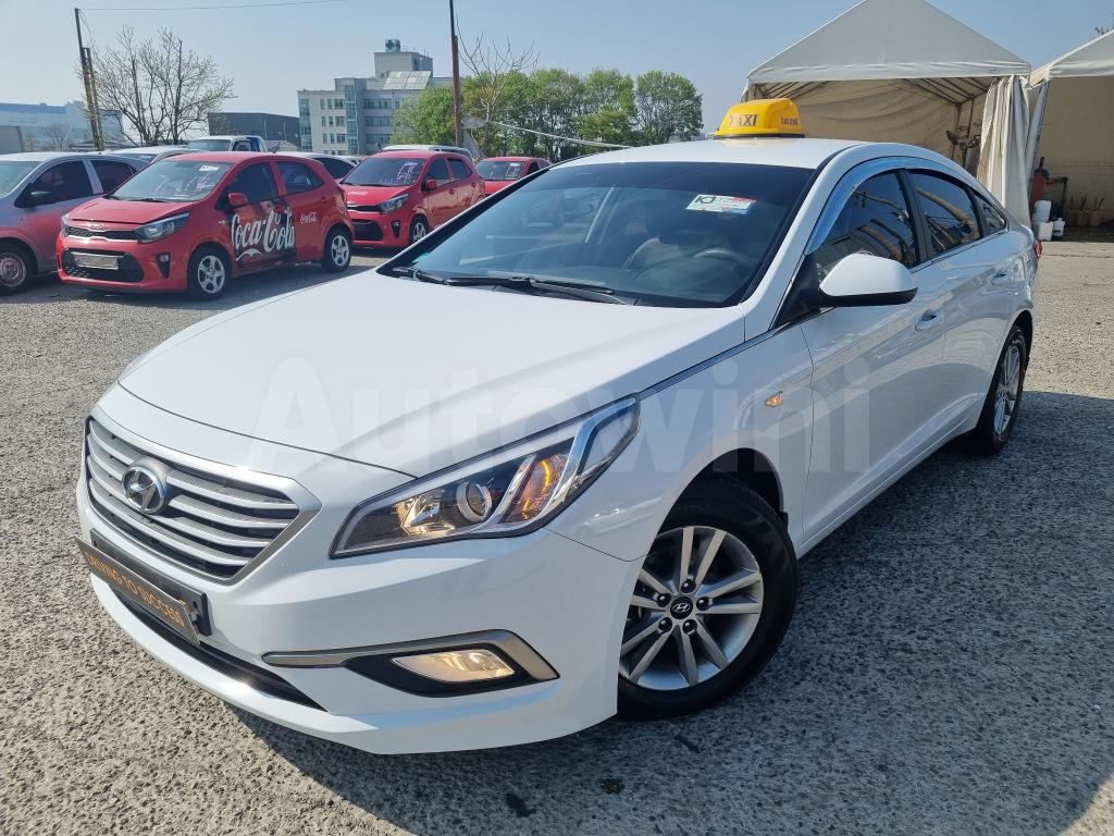 KMHE341DBJA418083 2018 HYUNDAI LF SONATA TAXI 16R AIRBAGX2 NO ACCIDENT-0