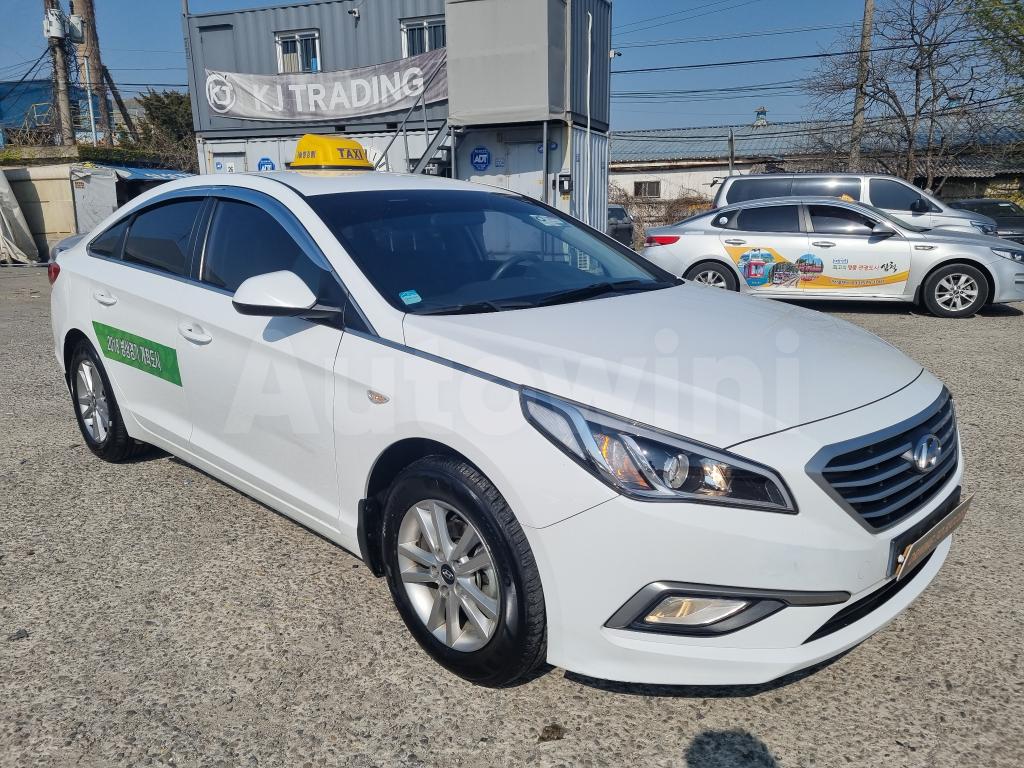 KMHE341DBJA418083 2018 HYUNDAI LF SONATA TAXI 16R AIRBAGX2 NO ACCIDENT-2