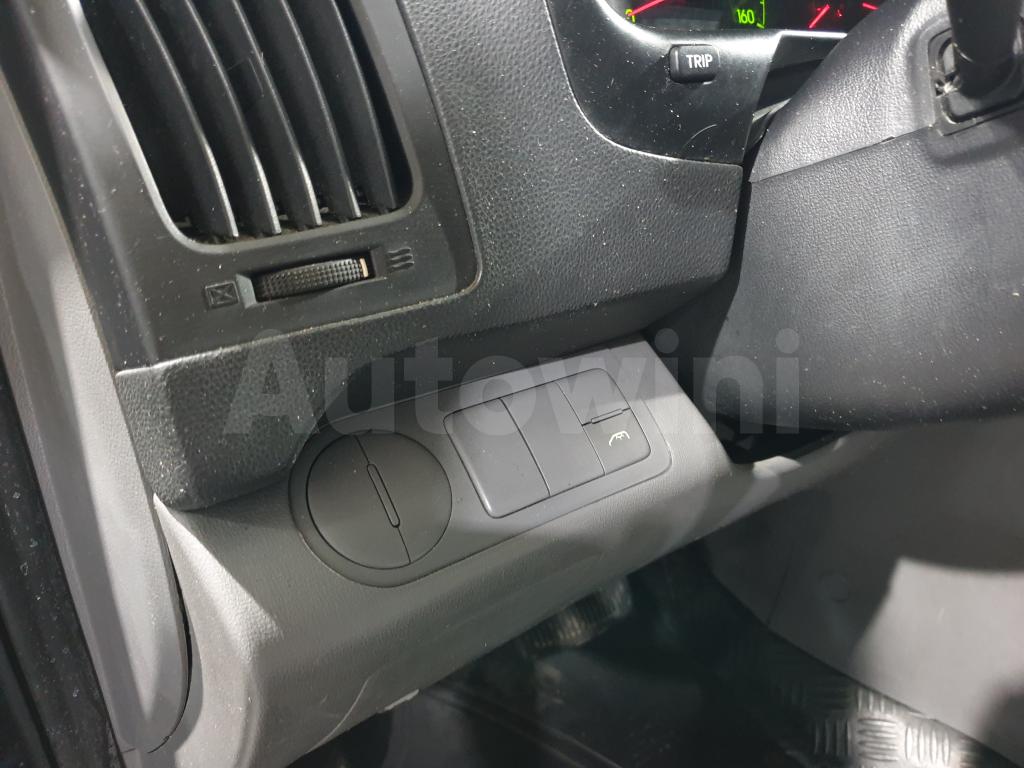 2014 HYUNDAI GRAND STAREX H-1 DIESEL/AUTOMATIC/ABS - 32