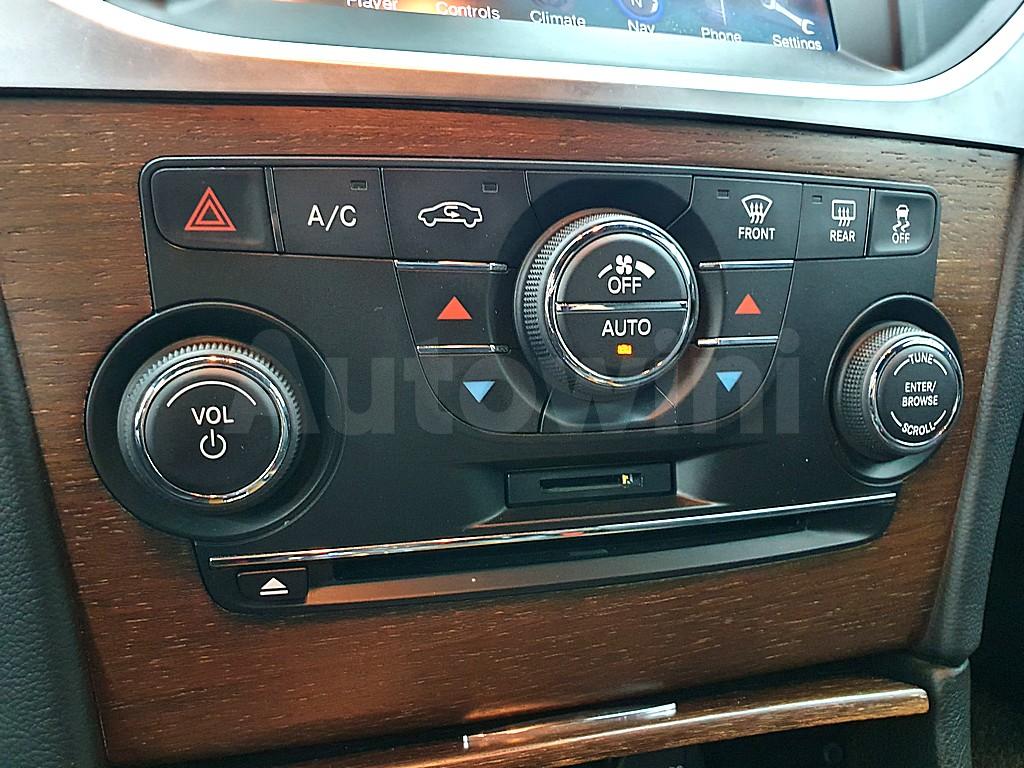 2014 CHRYSLER  300C PRESTAGE - 12