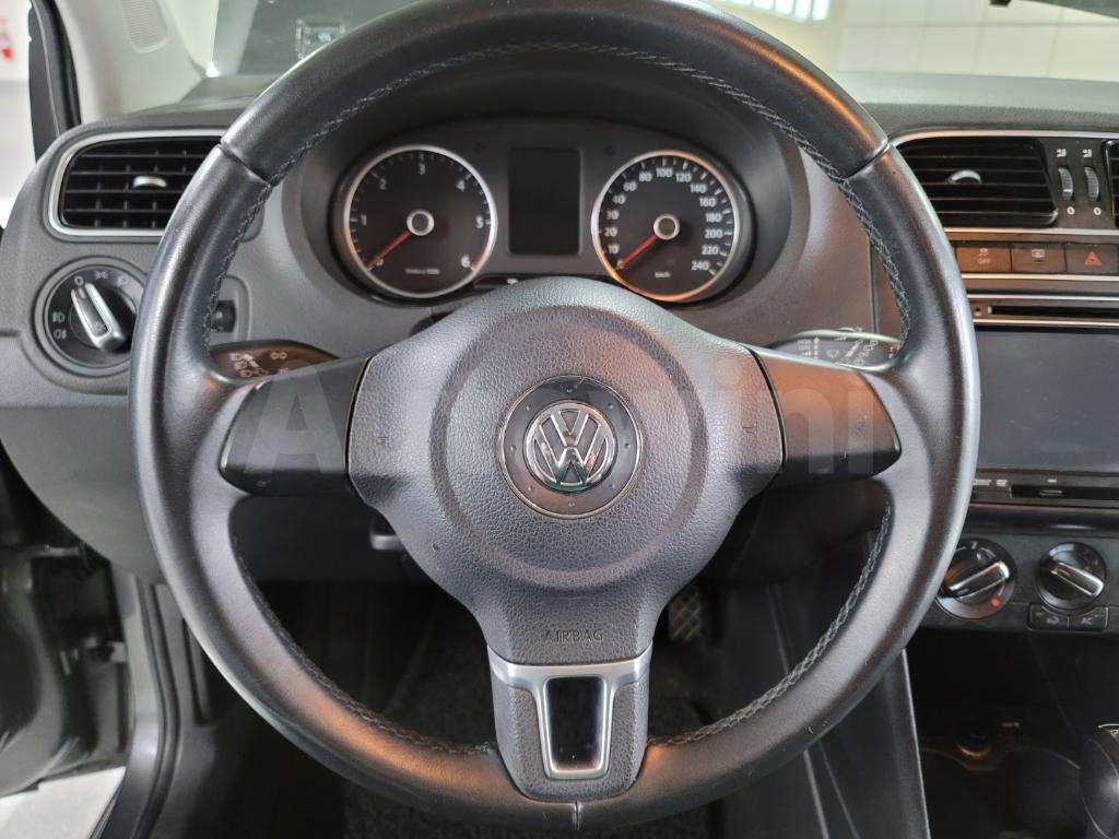 2013 VOLKSWAGEN POLO 1.6TDI R-LINE / NAVI*BEST CAR* - 24
