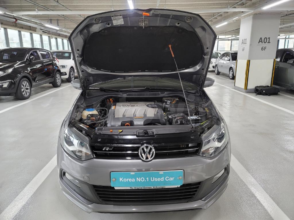 2013 VOLKSWAGEN POLO 1.6TDI R-LINE / NAVI*BEST CAR* - 37