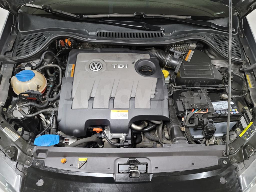 2013 VOLKSWAGEN POLO 1.6TDI R-LINE / NAVI*BEST CAR* - 44