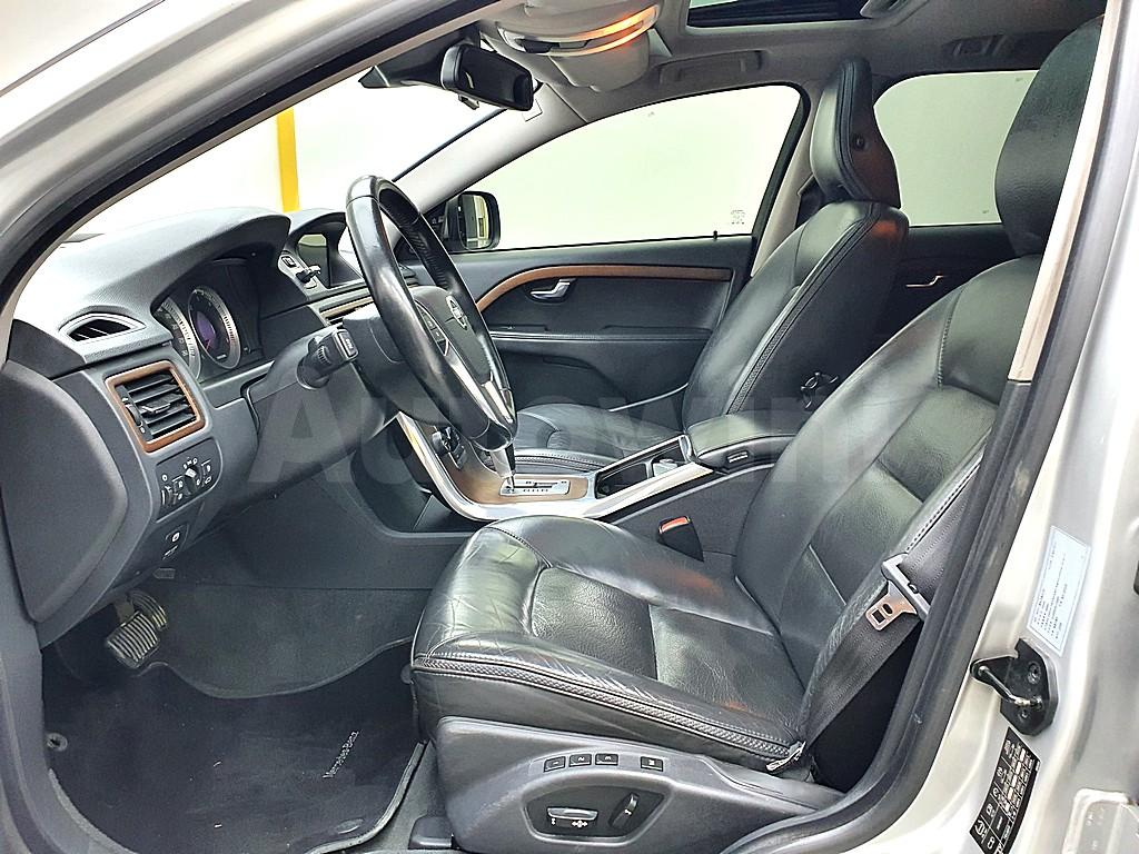2012 VOLVO XC70 D5 AWD - 10