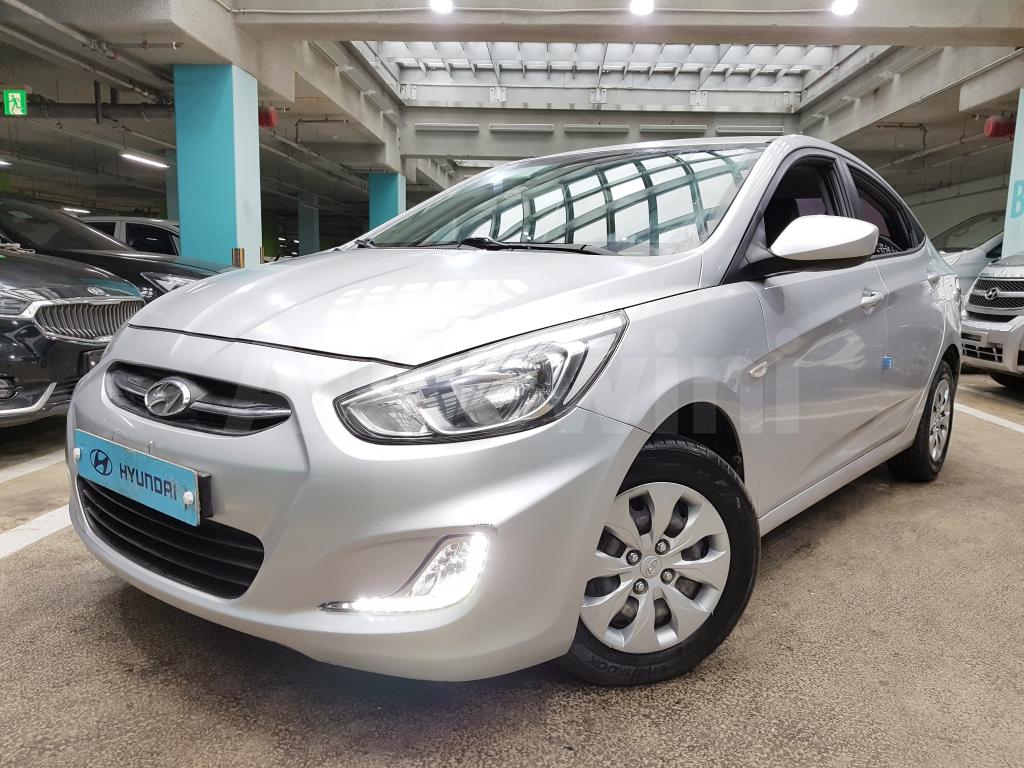 KMHCS41BEHU133088 2017 HYUNDAI ACCENT  GASOLINE(LED+ANDROID+LEATHER)-0