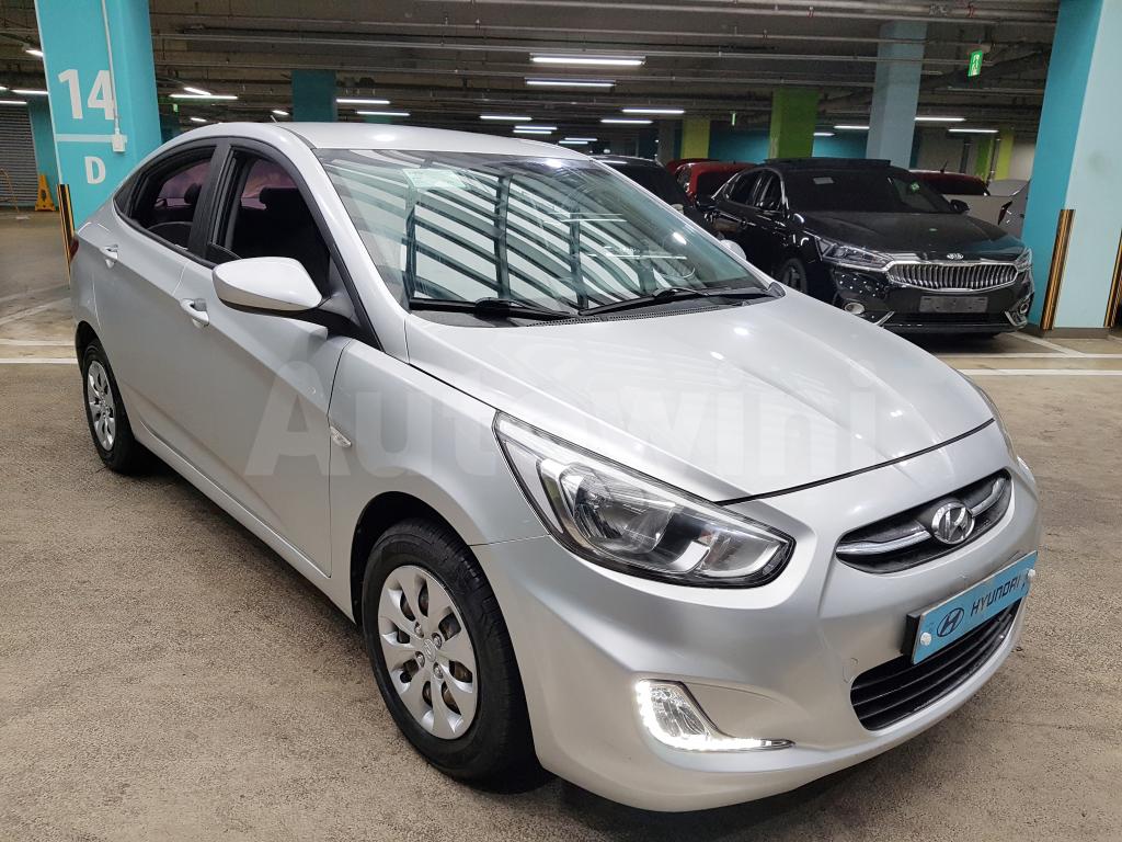 KMHCS41BEHU133088 2017 HYUNDAI ACCENT  GASOLINE(LED+ANDROID+LEATHER)-3