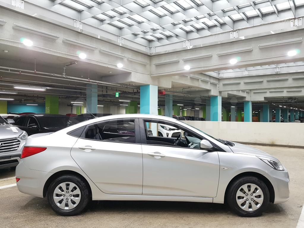 2017 HYUNDAI ACCENT  GASOLINE(LED+ANDROID+LEATHER) - 9