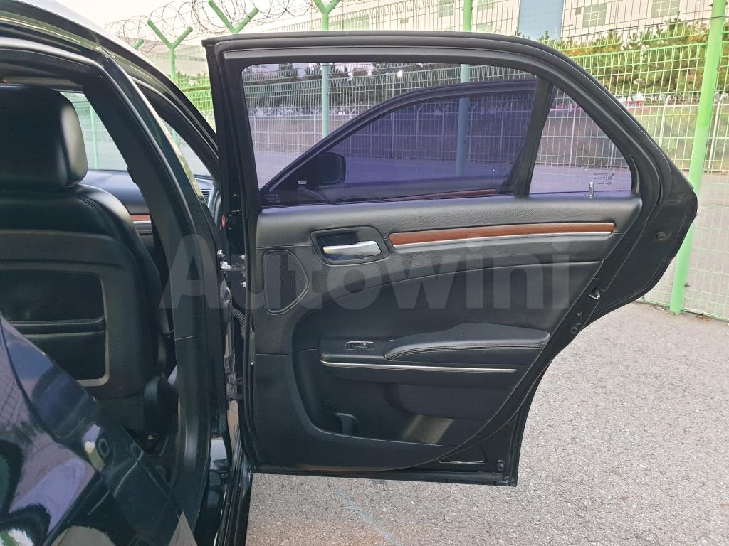 2012 CHRYSLER  300C SUNROOF S.KEY CAMERA NAVI - 19