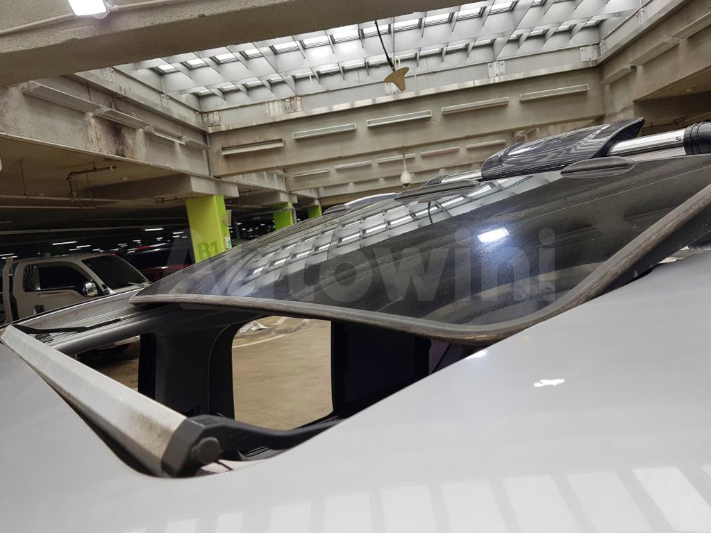 2014 HYUNDAI GRAND STAREX H-1 ENGINE NO. (12S+SUNROOF+CROME) - 12