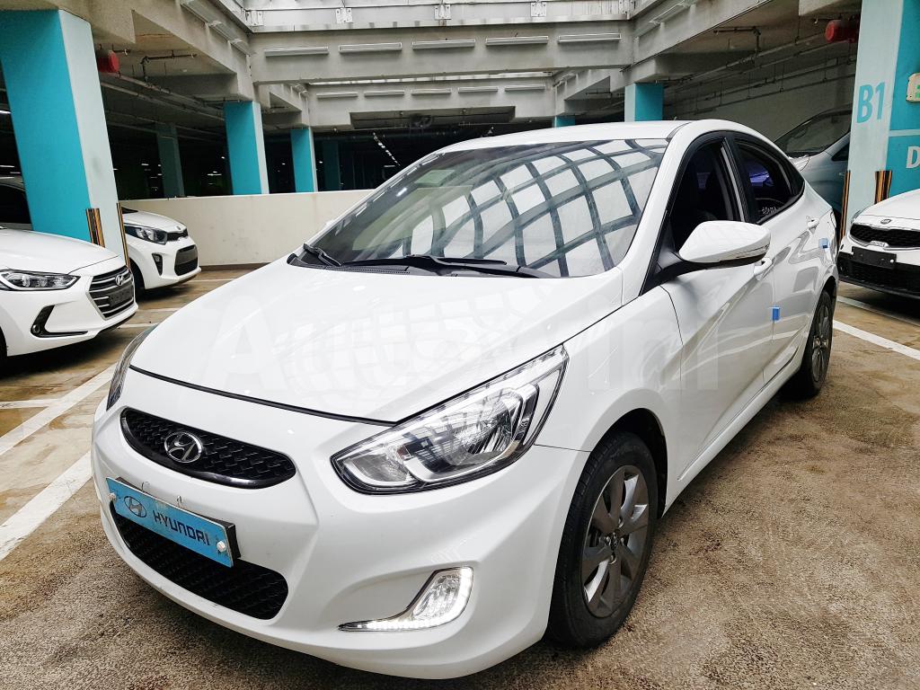 KMHCS41BEKU455488 2019 HYUNDAI ACCENT  G-15R+LED+LEATHER+ANDROID)-1