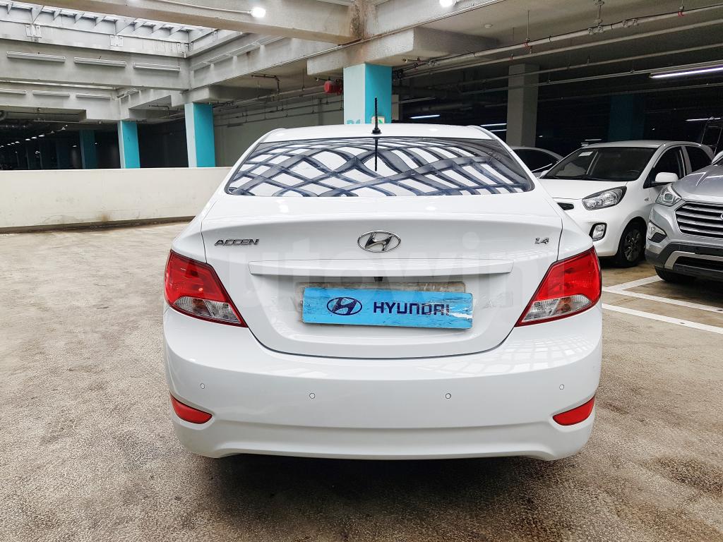 KMHCS41BEKU455488 2019 HYUNDAI ACCENT  G-15R+LED+LEATHER+ANDROID)-5