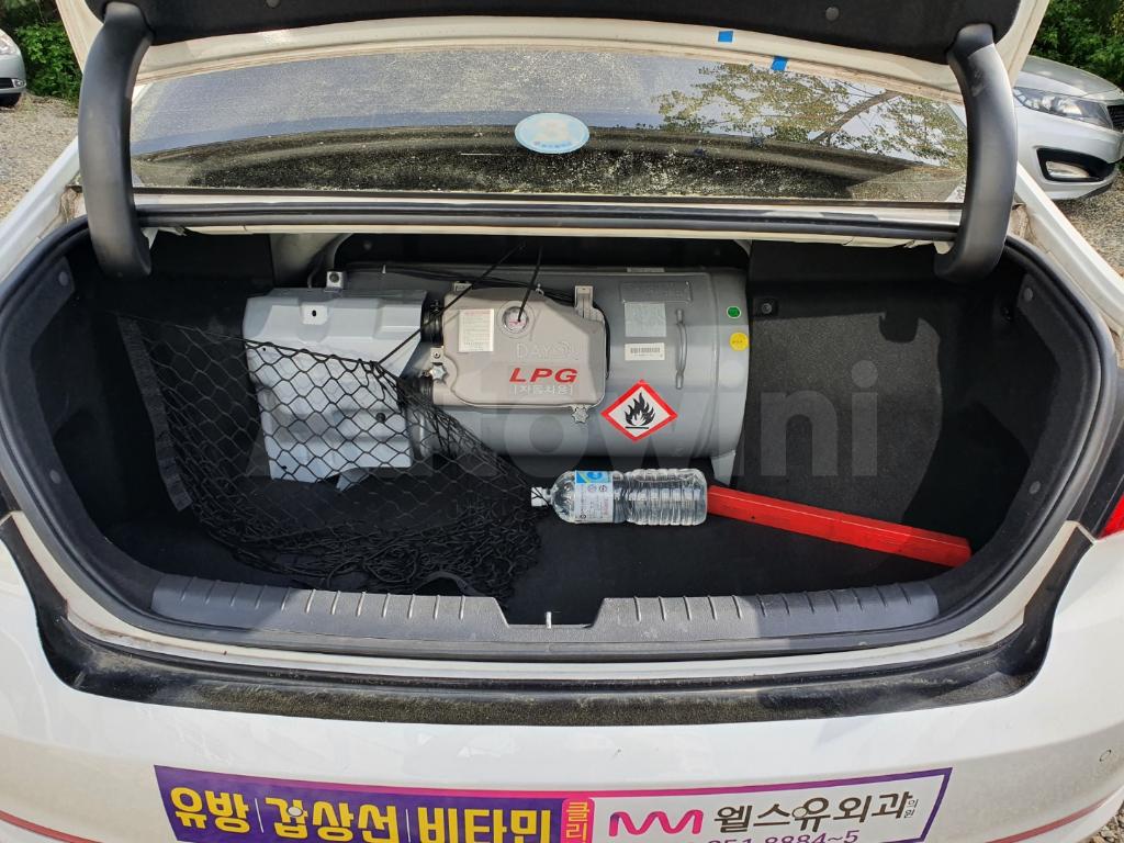 2018 HYUNDAI LF SONATA TAXI - 27