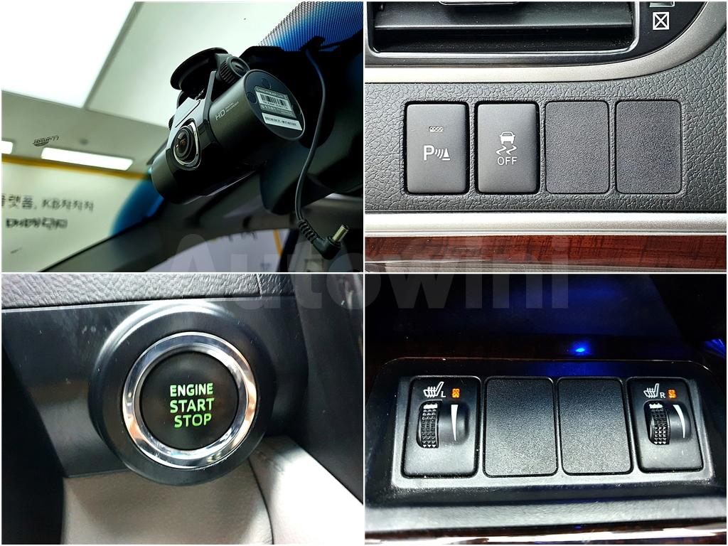 2012 TOYOTA  CAMRY 2.5 XLE - 19