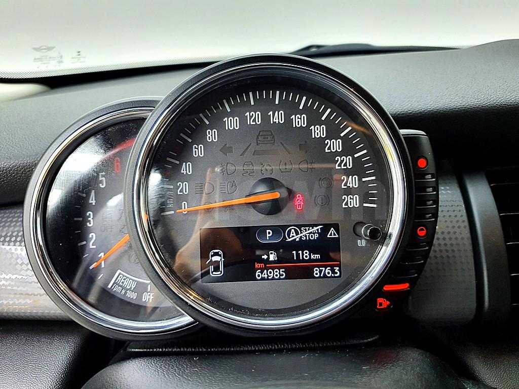 2017 MINI COOPER D 1.5 5-DOOR MID 3RD GENERATION - 7