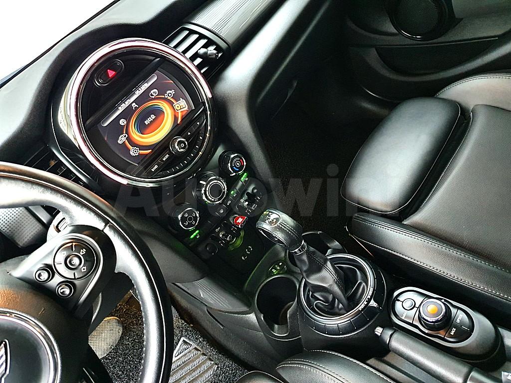 2017 MINI COOPER D 1.5 5-DOOR MID 3RD GENERATION - 12