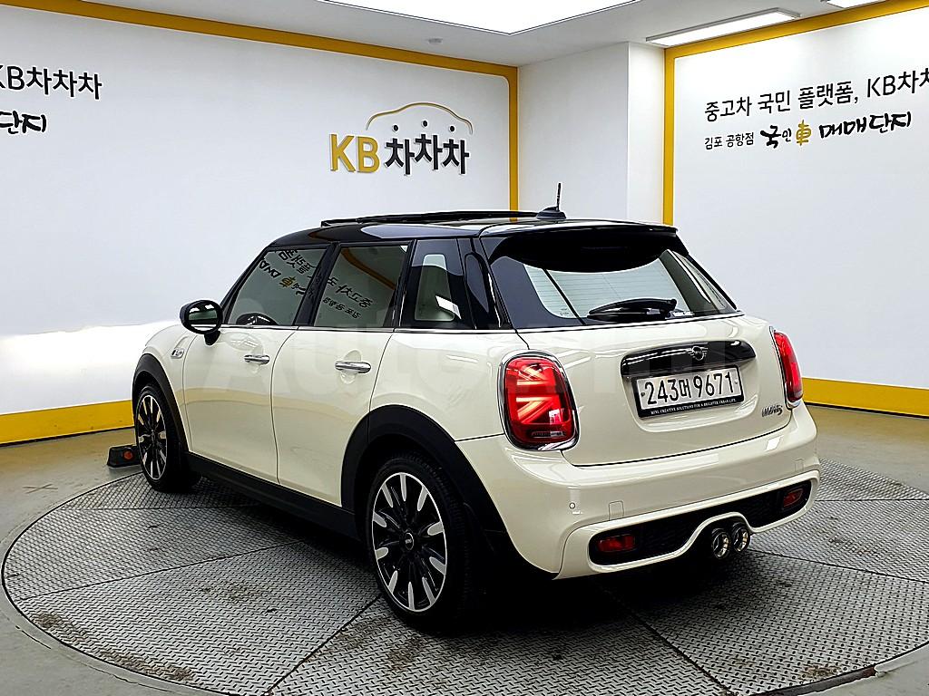 WMWXV9109L2N06810 2020 MINI COOPER 5DOORS 2.0 BASIC 3RD GENERATION-3