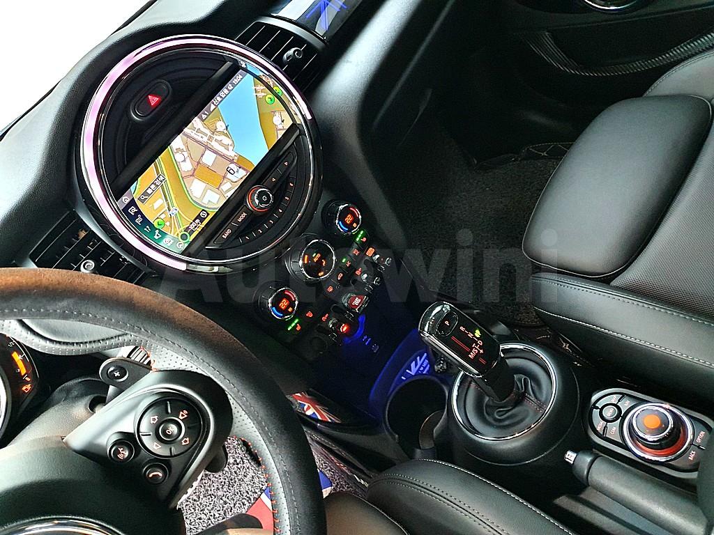 2020 MINI COOPER 5DOORS 2.0 BASIC 3RD GENERATION - 11
