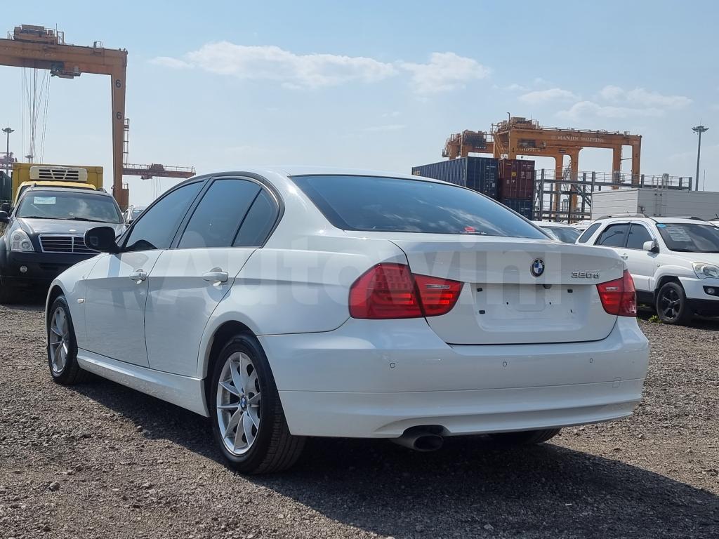 WBAPP1500BNN50763 2011 BMW 3 SERIES 320D-3