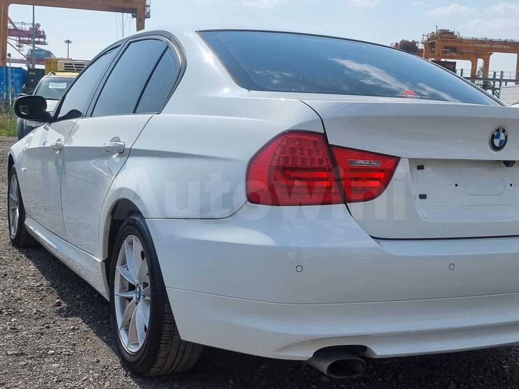 2011 BMW 3 SERIES 320D - 11