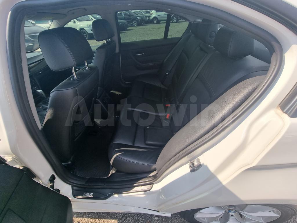 2011 BMW 3 SERIES 320D - 24