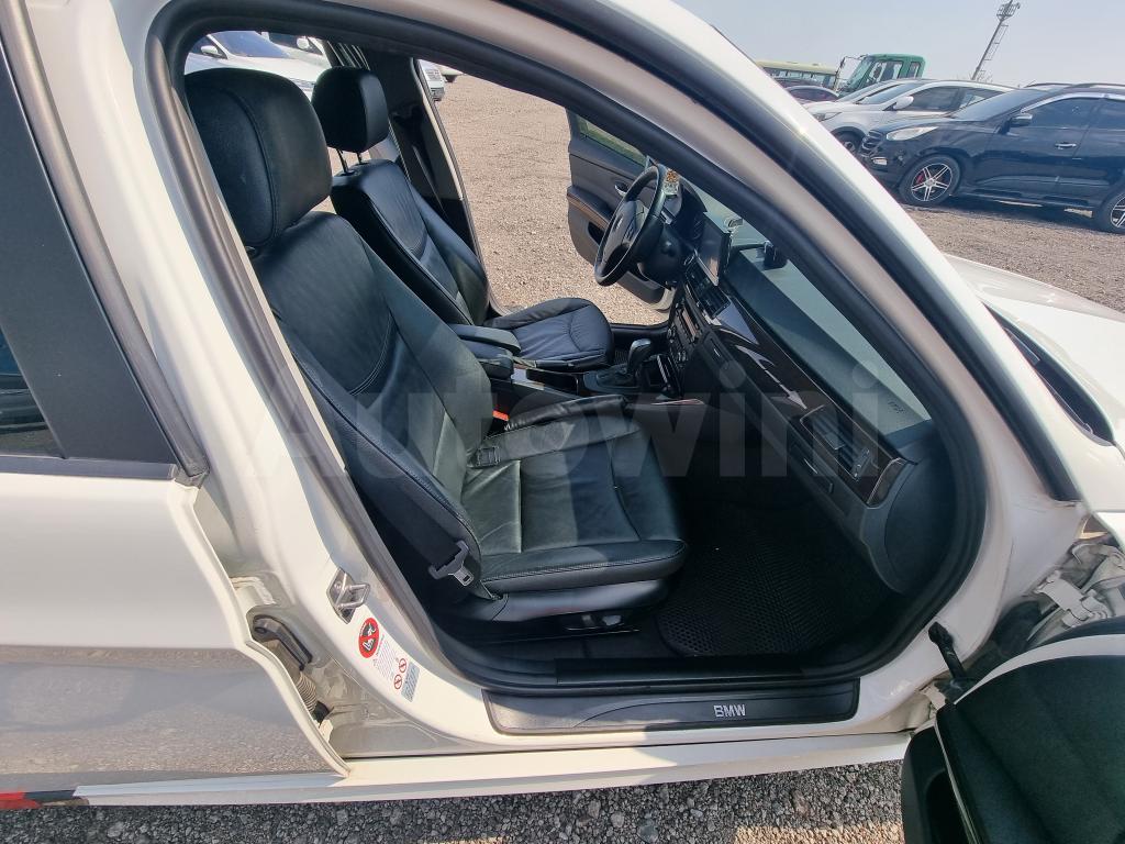 2011 BMW 3 SERIES 320D - 26