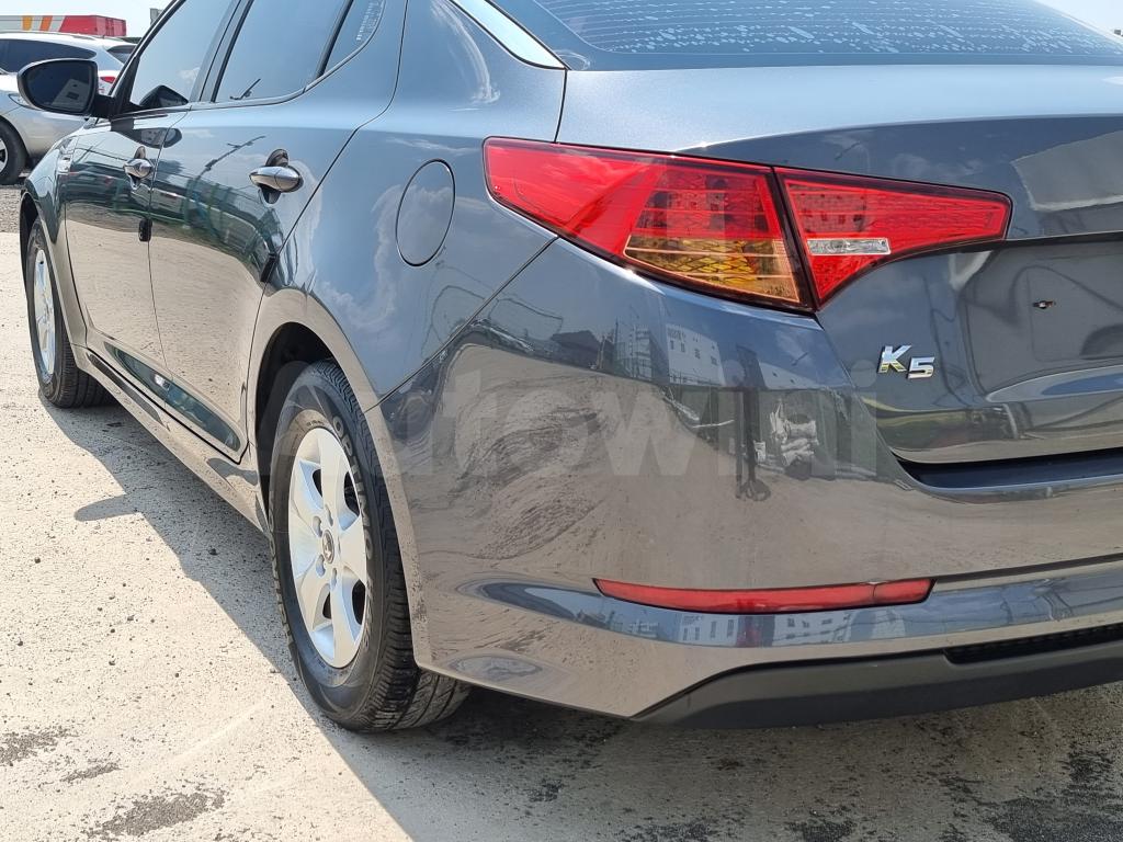 2013 KIA K5 OPTIMA . - 11