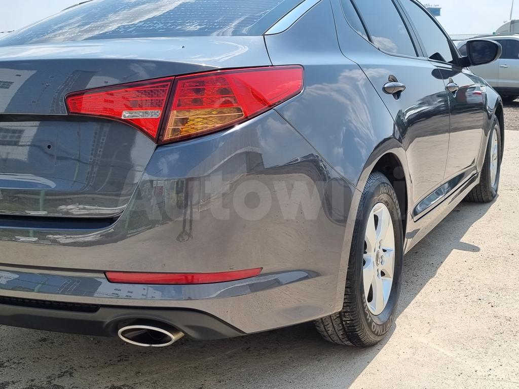 2013 KIA K5 OPTIMA . - 12