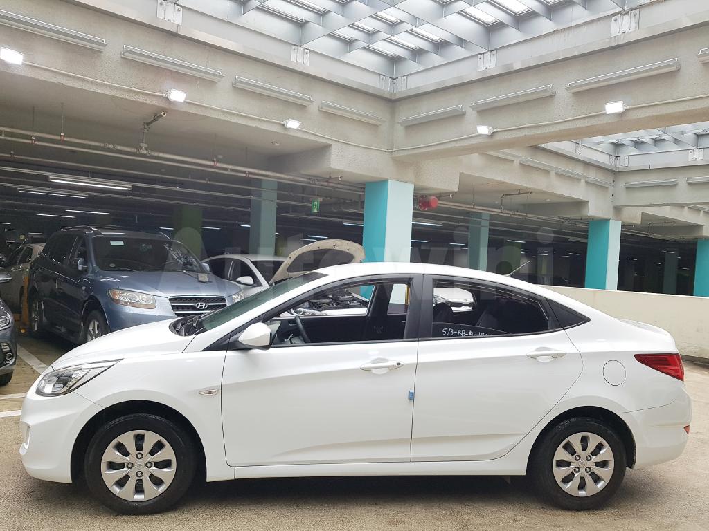 2017 HYUNDAI ACCENT  GASOLINE(LED+ANDROID+LEATHER) - 8