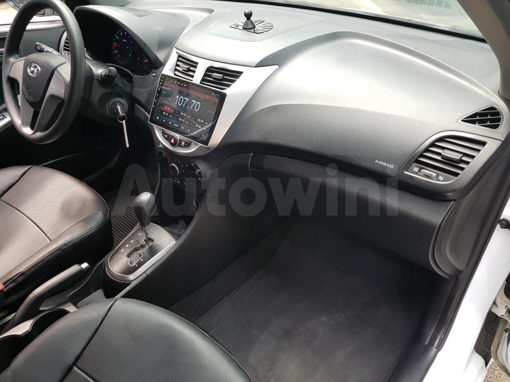 2017 HYUNDAI ACCENT  GASOLINE(LED+ANDROID+LEATHER) - 30