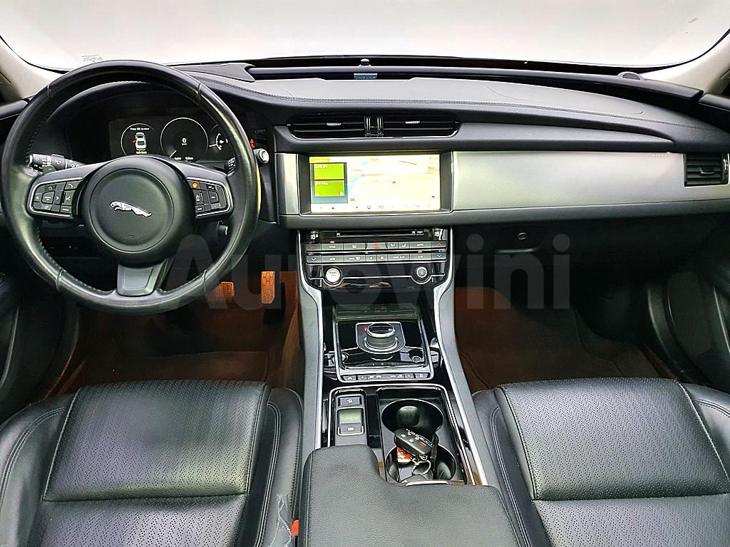 SAJBB4BN9HCY36890 2017 JAGUAR XF 2.0D PRESTIGE X260-4
