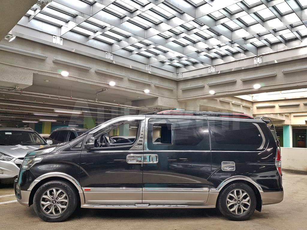 2018 HYUNDAI  GRAND STAREX FULL(17R+SUNROOF+FULLAUTO+GPS) - 8