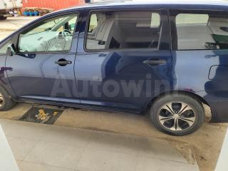 ZNE10-0359141 2012 TOYOTA WISH B-3