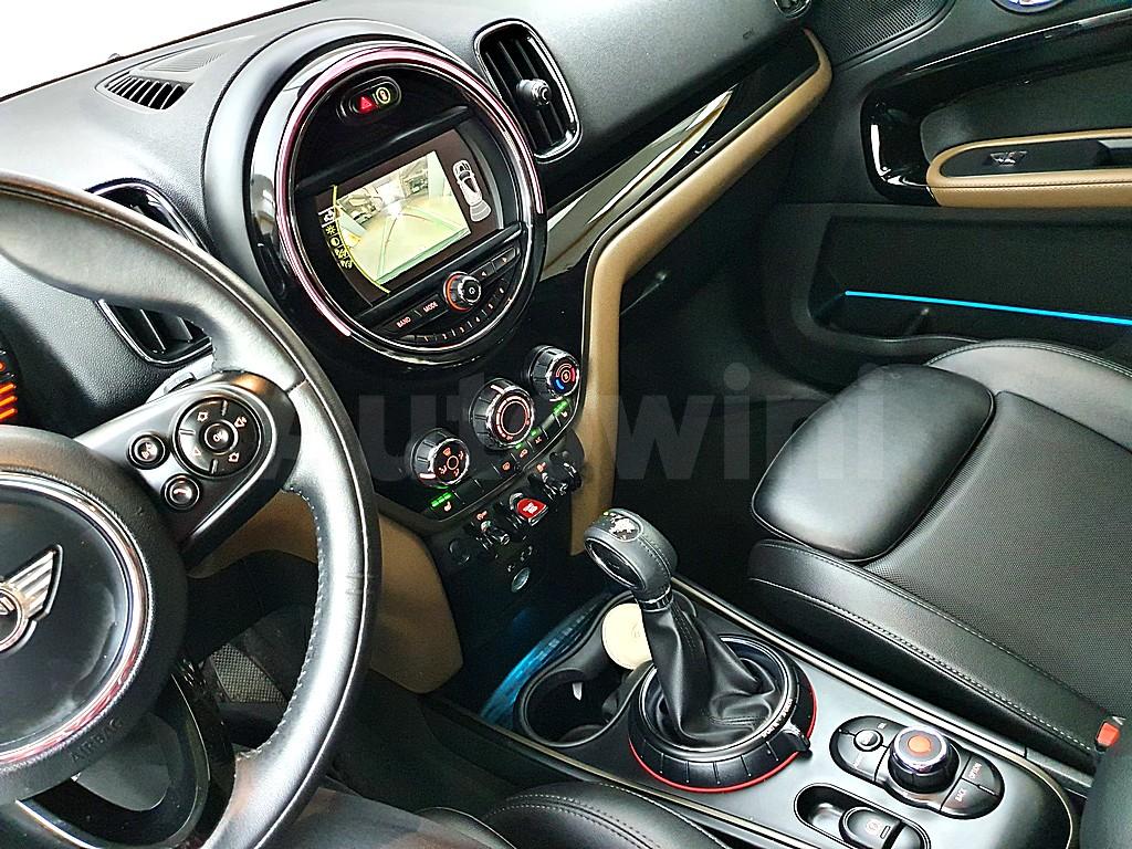 2017 MINI COOPER D COUNTRYMAN 2.0 5 DOOR - 12