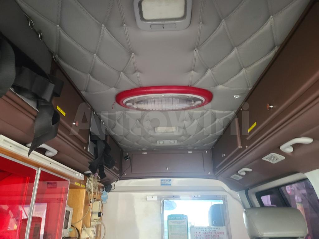 2015 HYUNDAI  GRAND STAREX AMBULANCE - 11