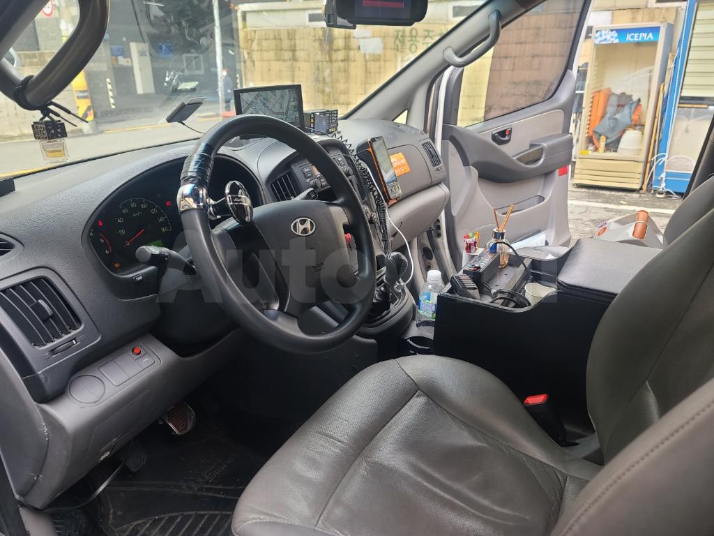 2015 HYUNDAI  GRAND STAREX AMBULANCE - 14