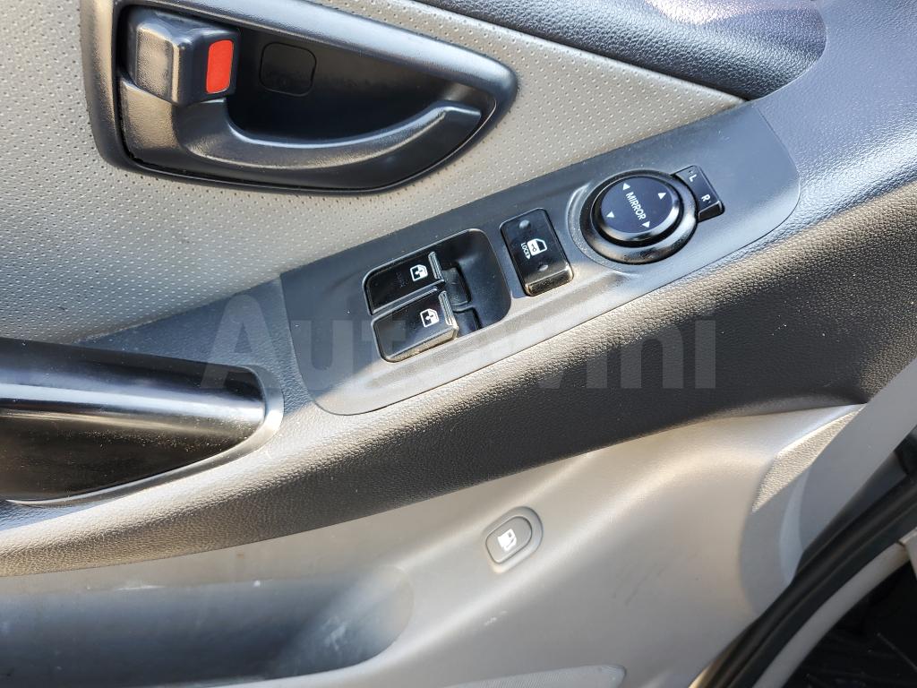 2014 HYUNDAI GRAND STAREX H-1 12SEATS DELUXE 2WD A/T - 40