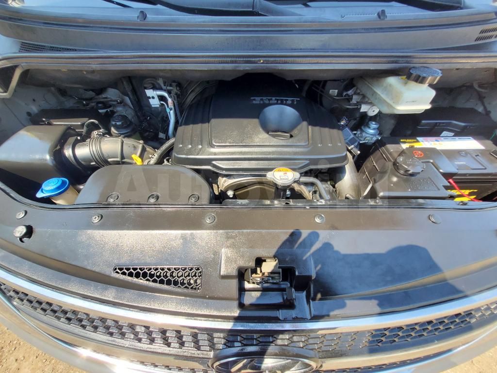 2014 HYUNDAI GRAND STAREX H-1 12SEATS DELUXE 2WD A/T - 45