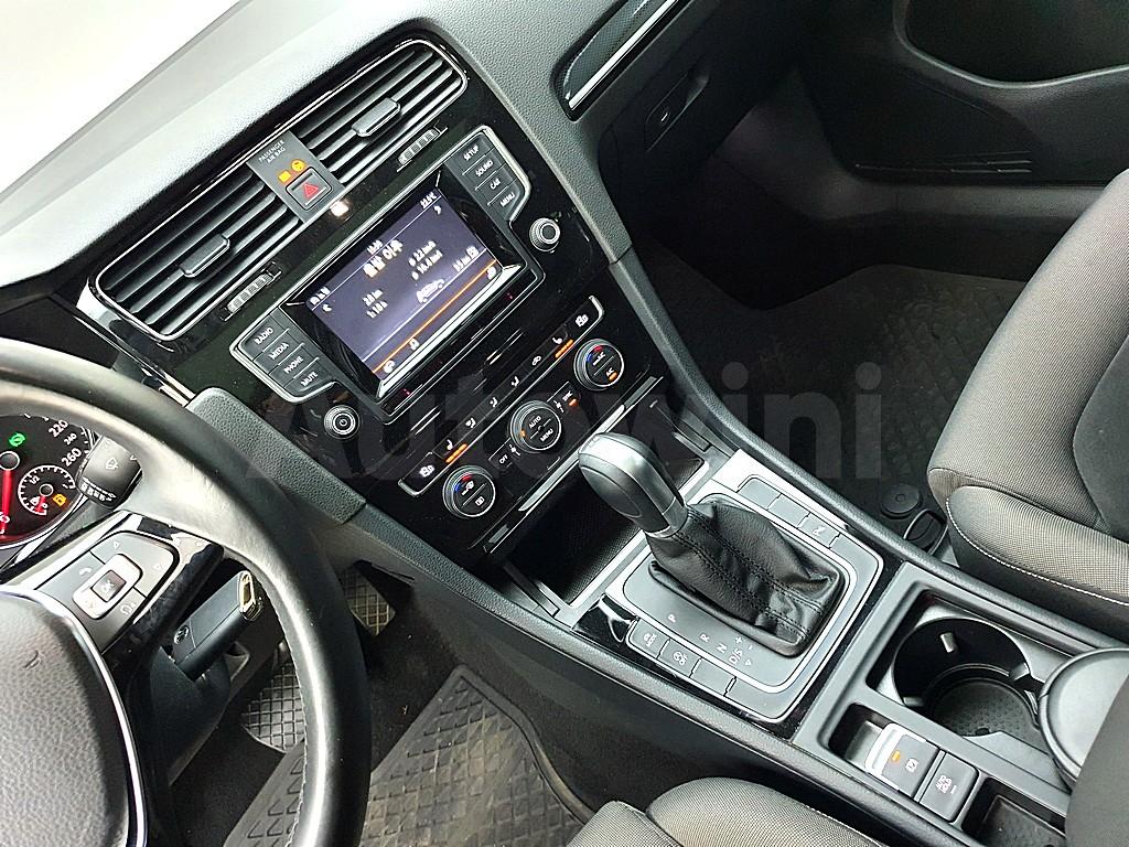 2015 VOLKSWAGEN GOLF 7GEN 2.0 TDI BLUE MOTION - 12