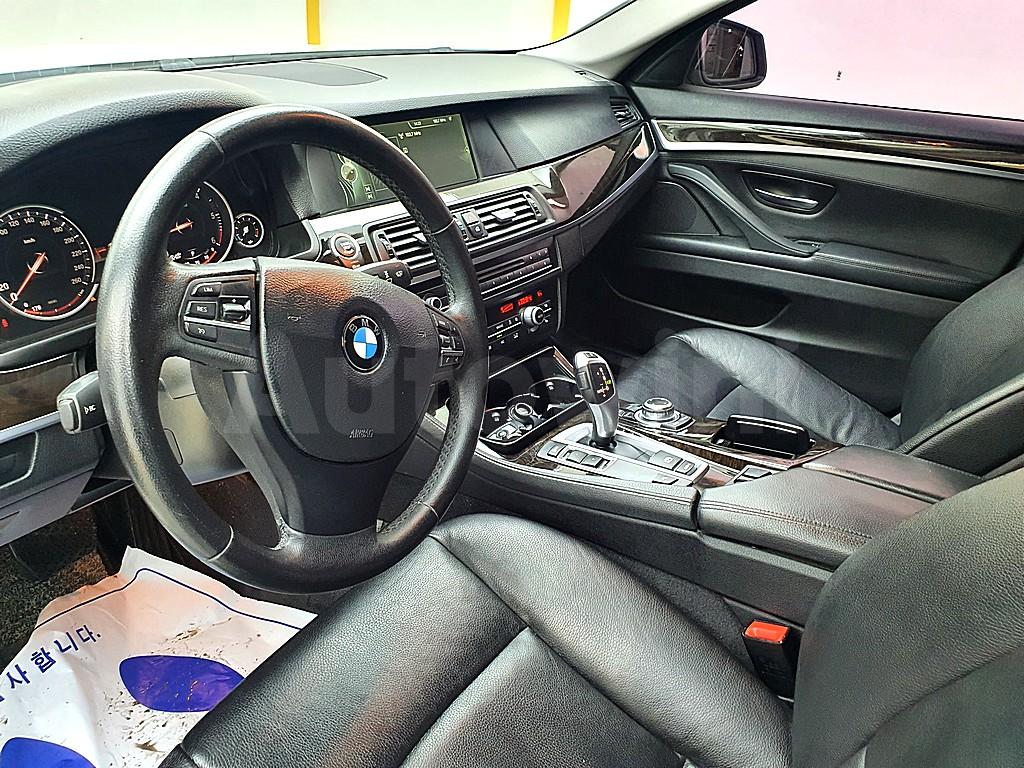 2013 BMW 5 SERIES F10  520D - 10