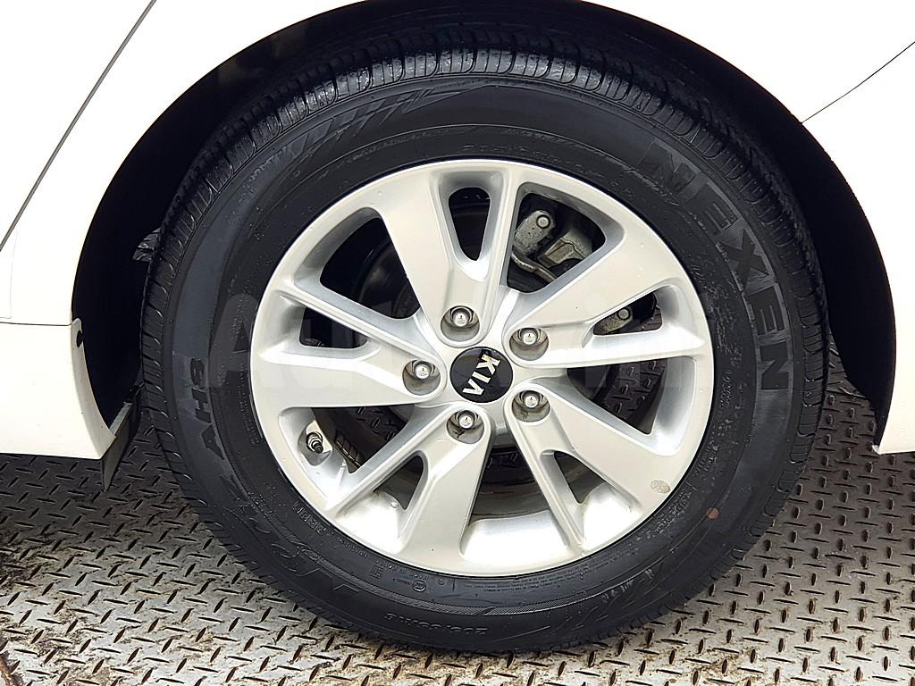 2018 KIA  K5 2TH GEN 2.0 LPI MX LUXURY - 19