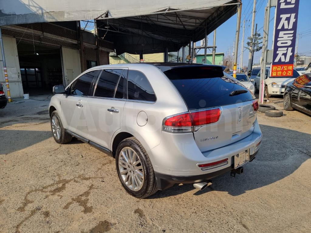 2LMDJ8JK3BBJ06747 2011 LINCOLN MKX AWD/FULL OPTION-2