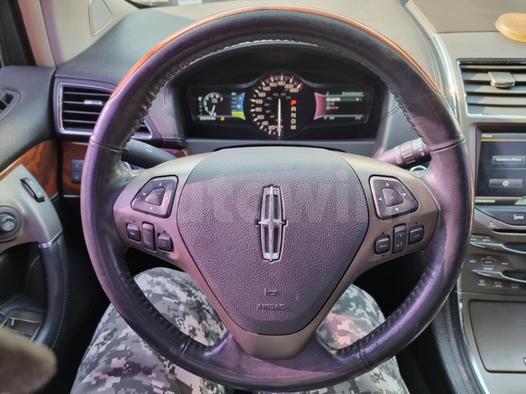2011 LINCOLN MKX AWD/FULL OPTION - 23