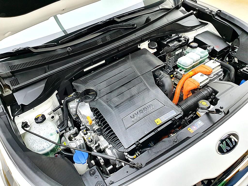 KNACB81CGLA420647 2020 KIA  NIRO 1.6 HEV PRESTIGE-5