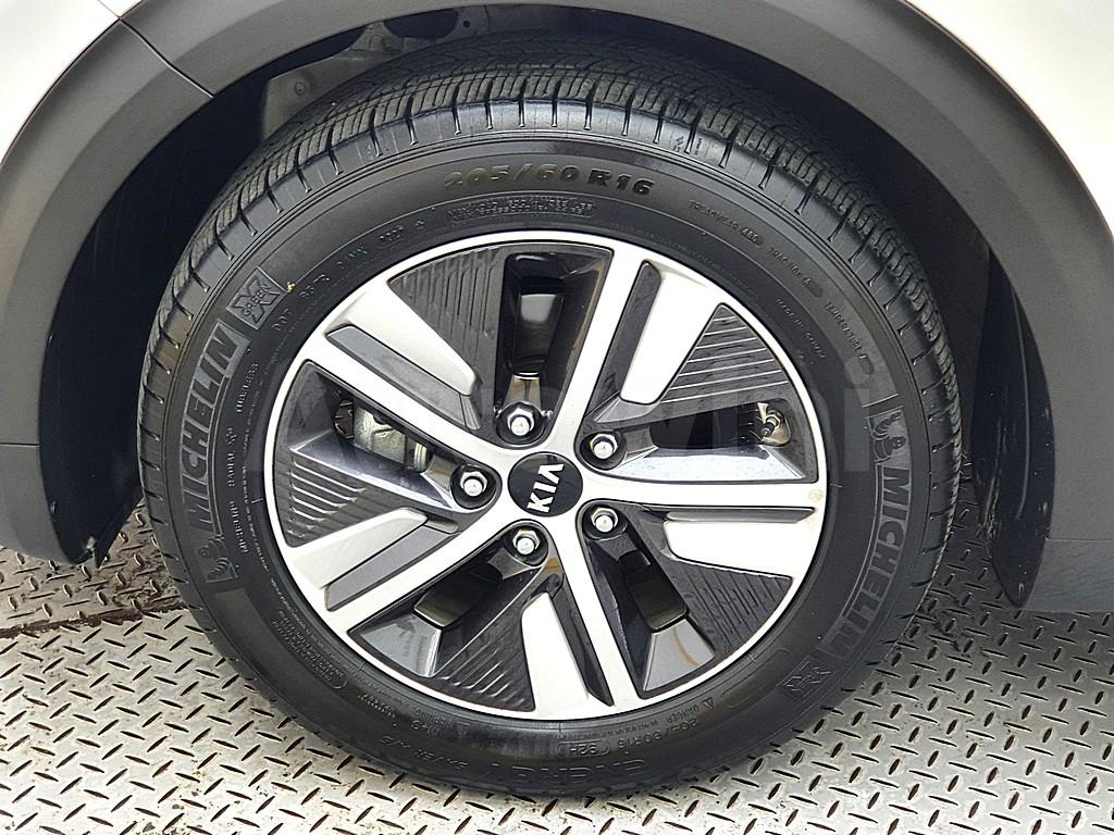 2020 KIA  NIRO 1.6 HEV PRESTIGE - 17